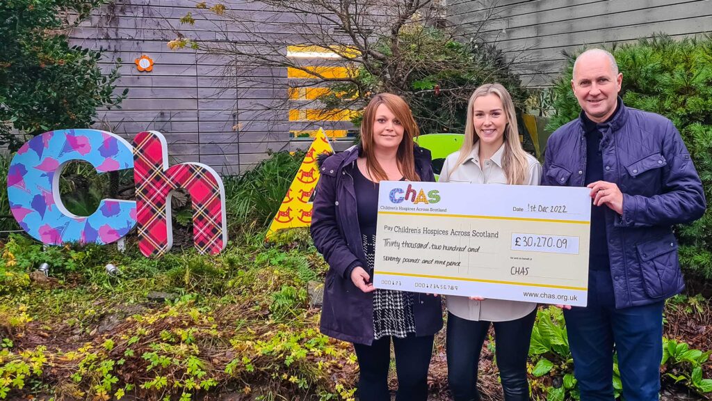 CHAS Cheque handover 2022-12-01